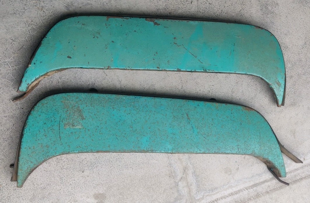 Set 1955 1956 Mercury LH RH Fender Skirts