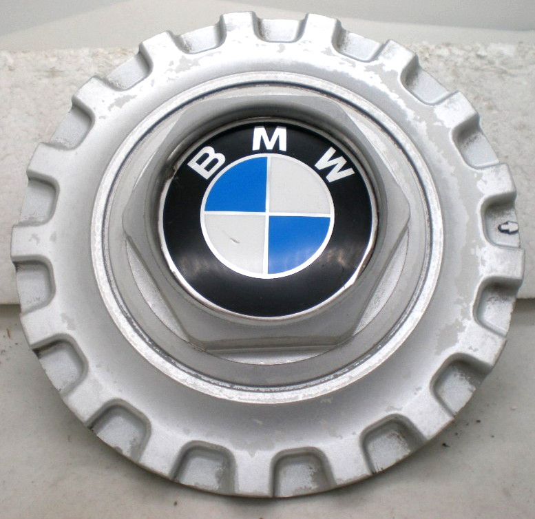 1986 - 2002 BMW Factory Painted Silver Center Cap P/N 36.13-1181 068