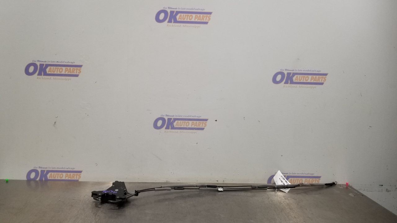 08 CADILLAC XLR-V CONVERTIBLE TOP ROOF CENTER LATCH ASSEMBLY