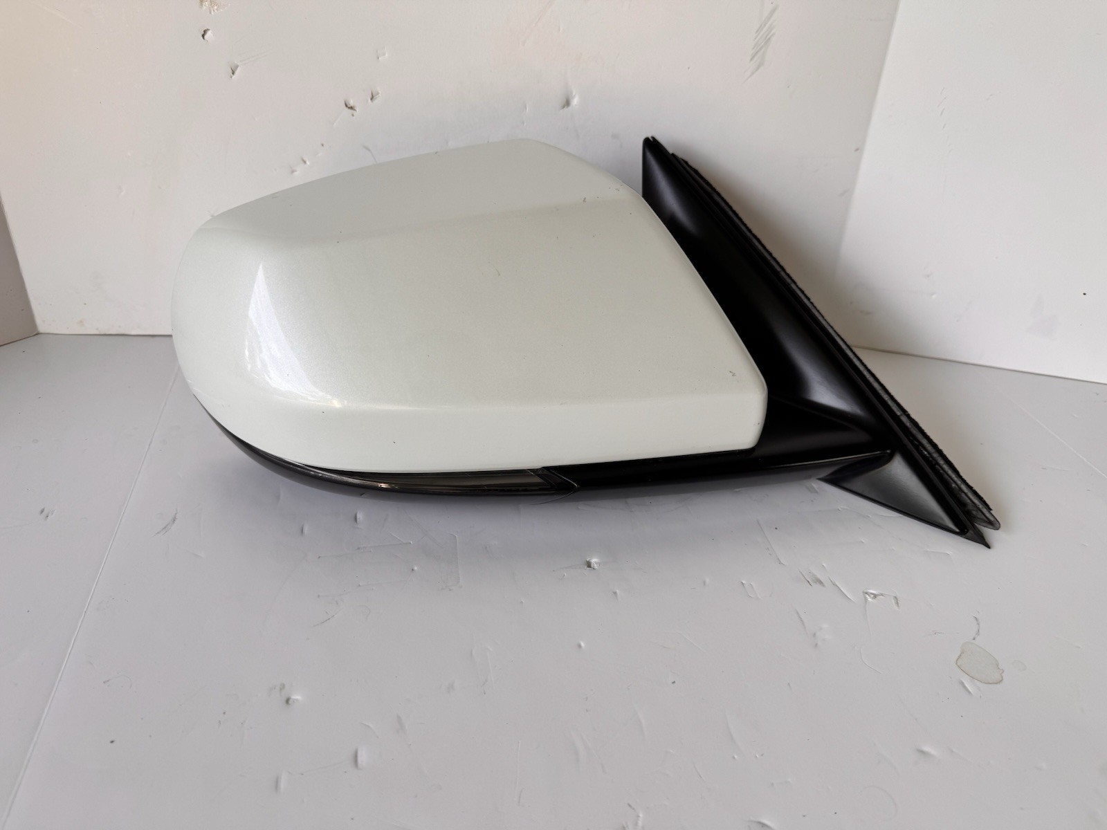 2020-2026 Cadillac CT4 OEM Passenger Right Side Mirror WHITE OEM GENUINE