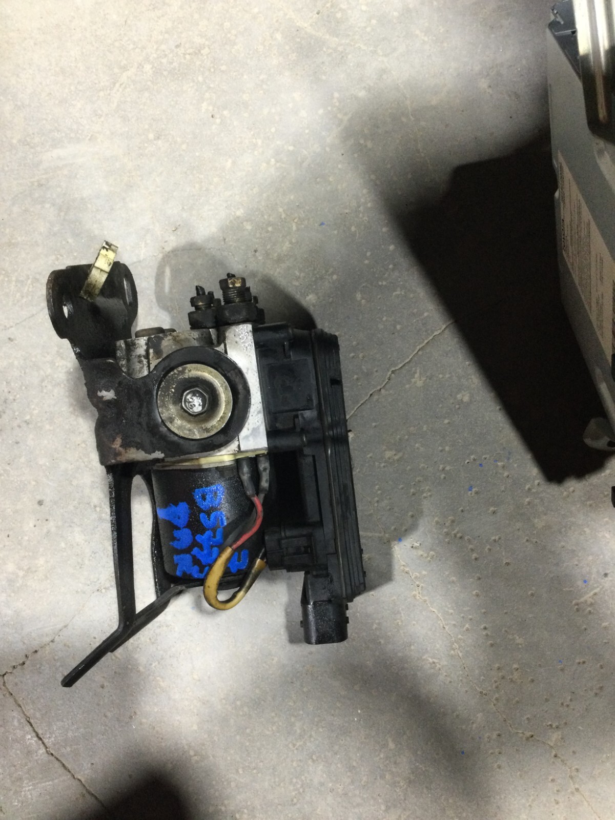 2000-2004 Ford Truck F-150 Anti Lock Brake Pump Assembly 4 Wheel Abs Used