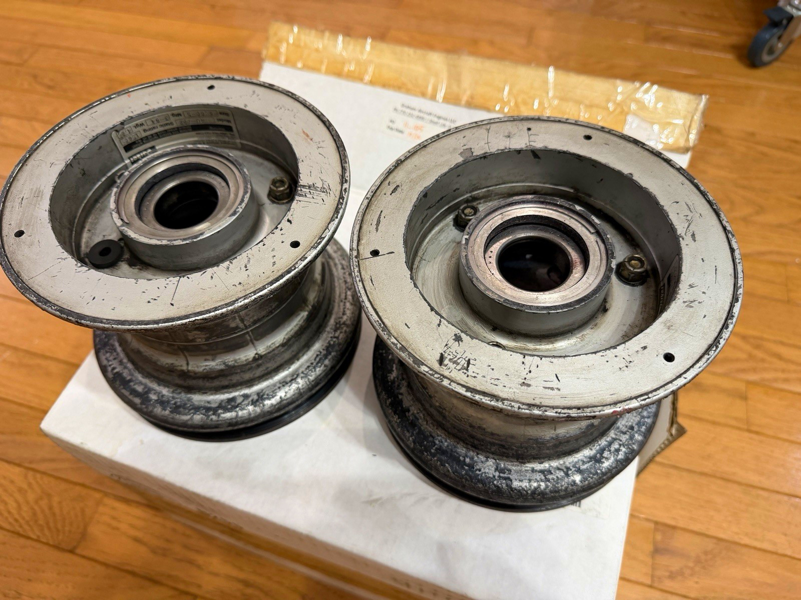 Cleveland Aircraft Wheel Assembly Pair Model 40-78B Size 5.00-5
