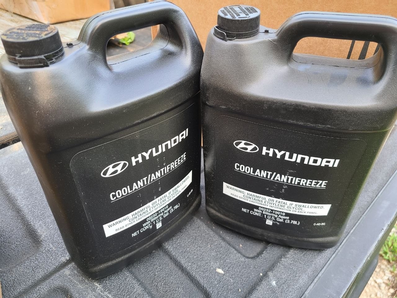 x2 Gallon OEM HYUNDAI Long Life Coolant Antifreeze 00232-19010