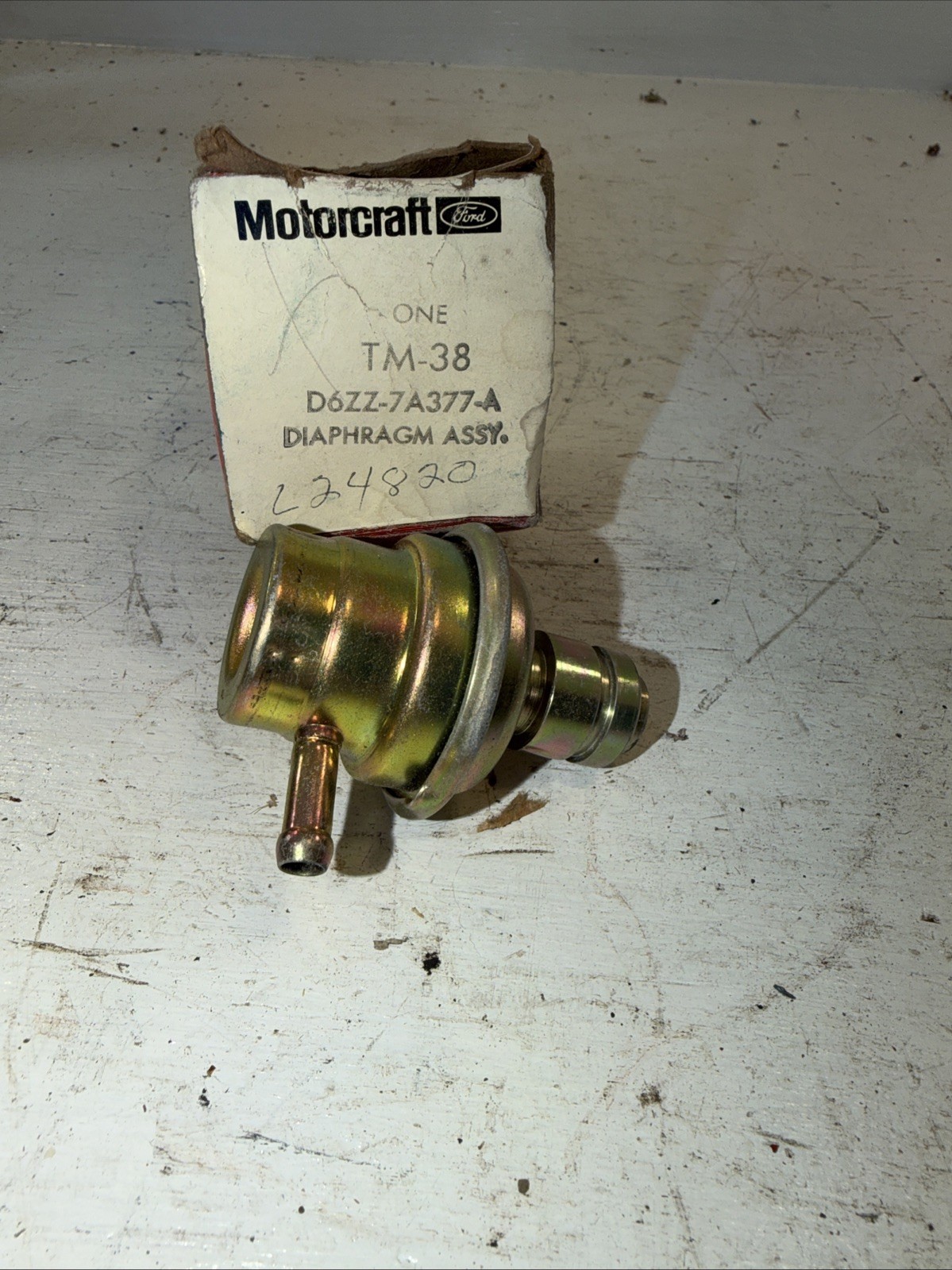 NOS 1974-83 Mustang Pinto Maverick Fairmont Zephyr Capri C3 VAC VALVE DIAPHRAGM NOS 1974-83 Mustang Pinto Maverick Fairmont Zephyr Capri C3 VAC VALVE DIAPHRAGM