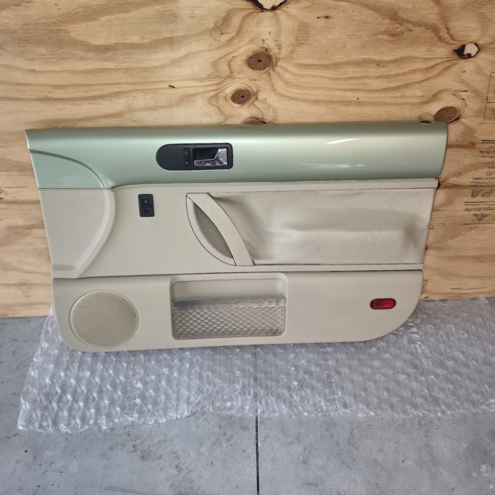 1998-2010 VW Volkswagen Beetle Right Passenger Door Panel Trim Cover Green Tan