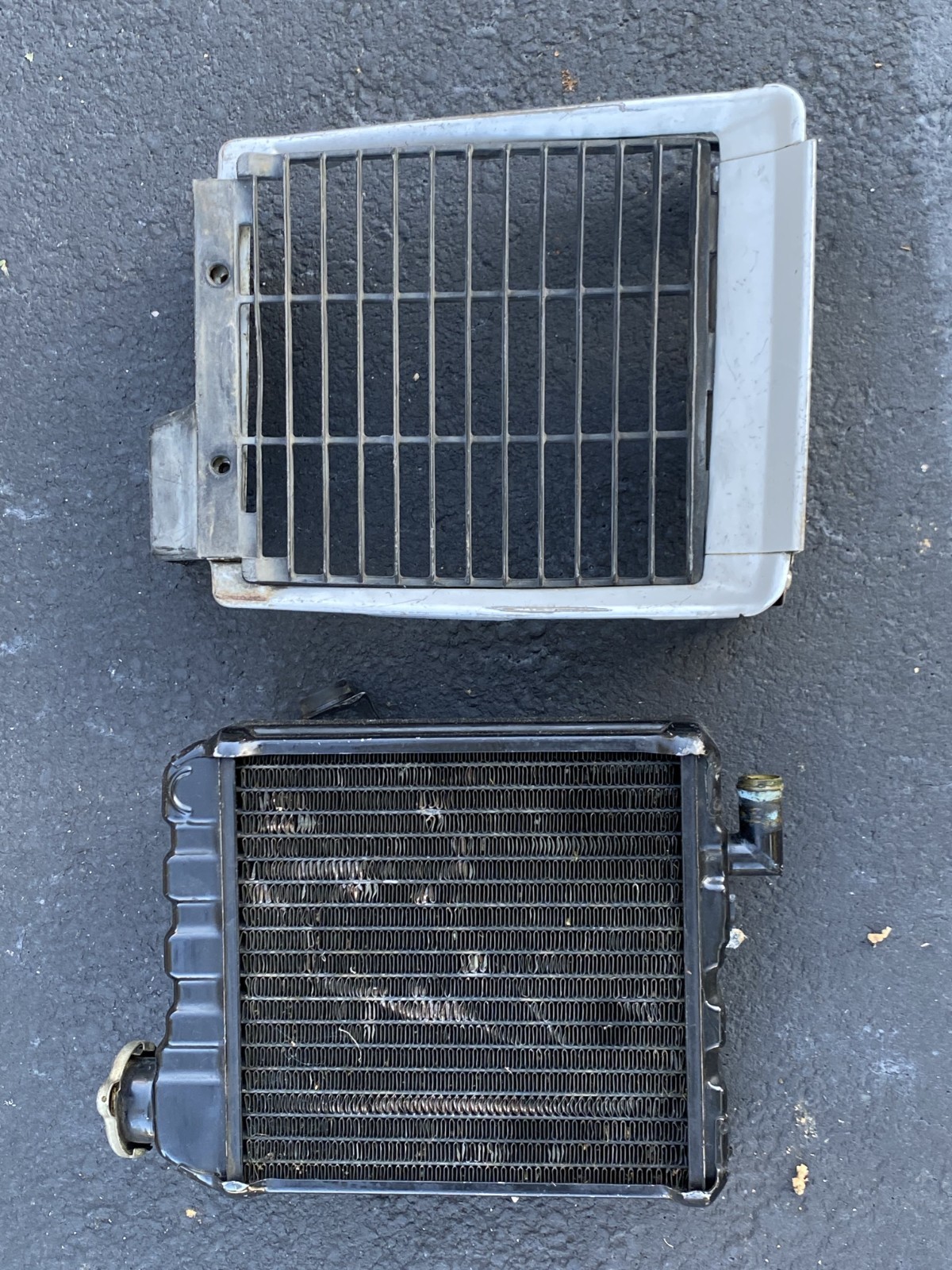 Honda motorcycle radiator and grille