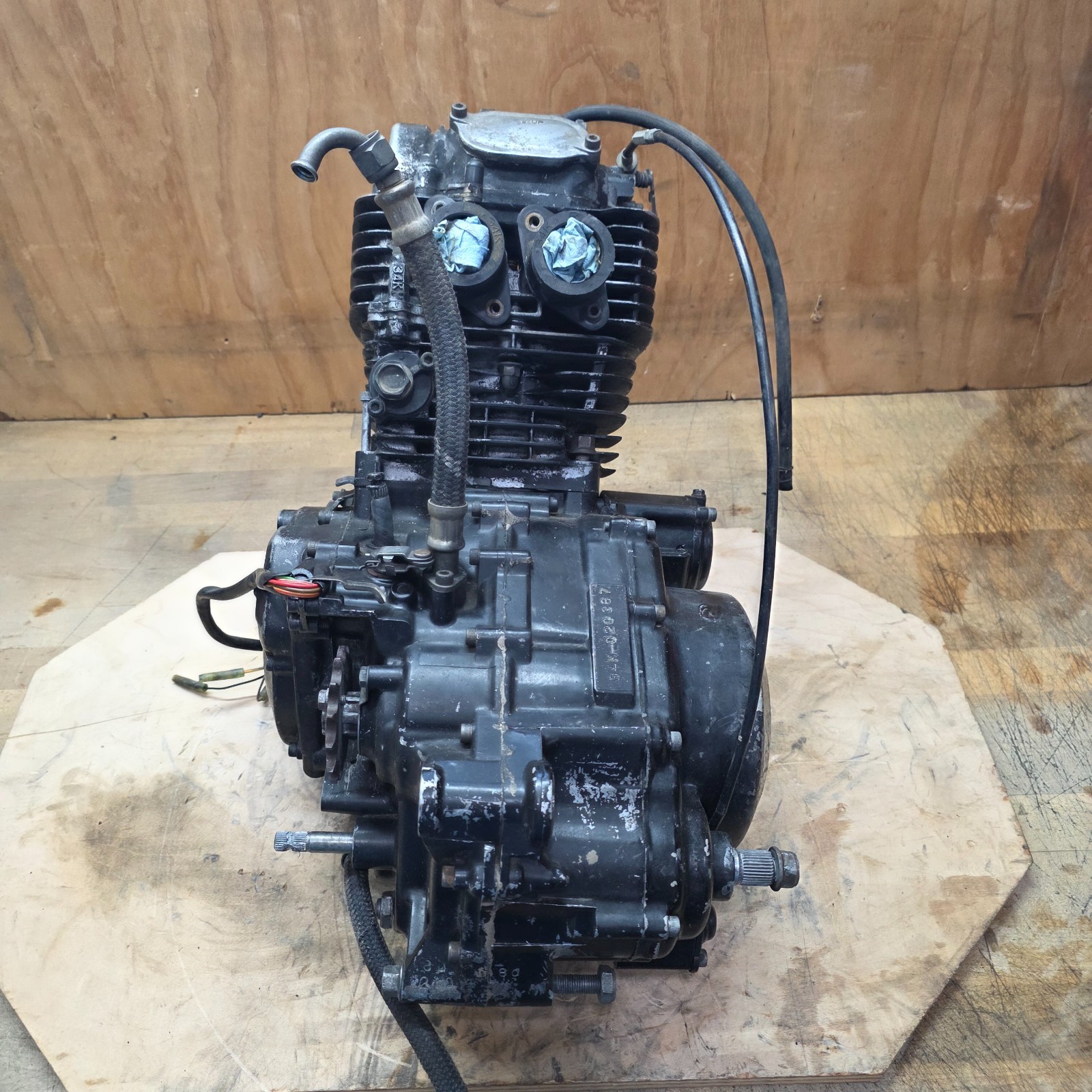 1989 YAMAHA TT 600 OEM MOTOR/ENGINE NOT LOCKED UP SHIFTS WELL FOR REBUILD/PARTS