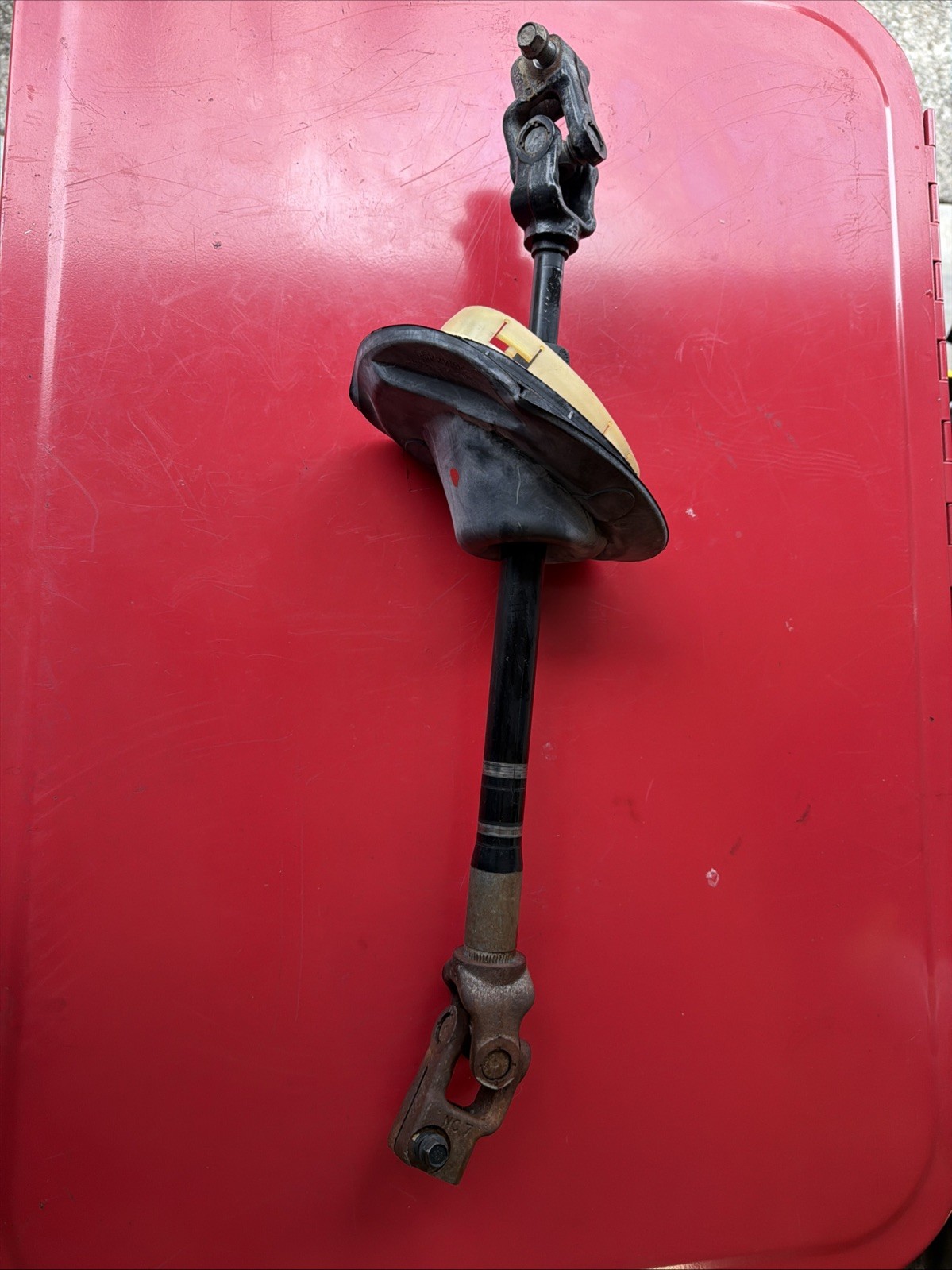 2010-15 Camaro Intermediate Steering Shaft Assembly OEM 1204039 2010-15 Camaro Intermediate Steering Shaft Assembly OEM 1204039