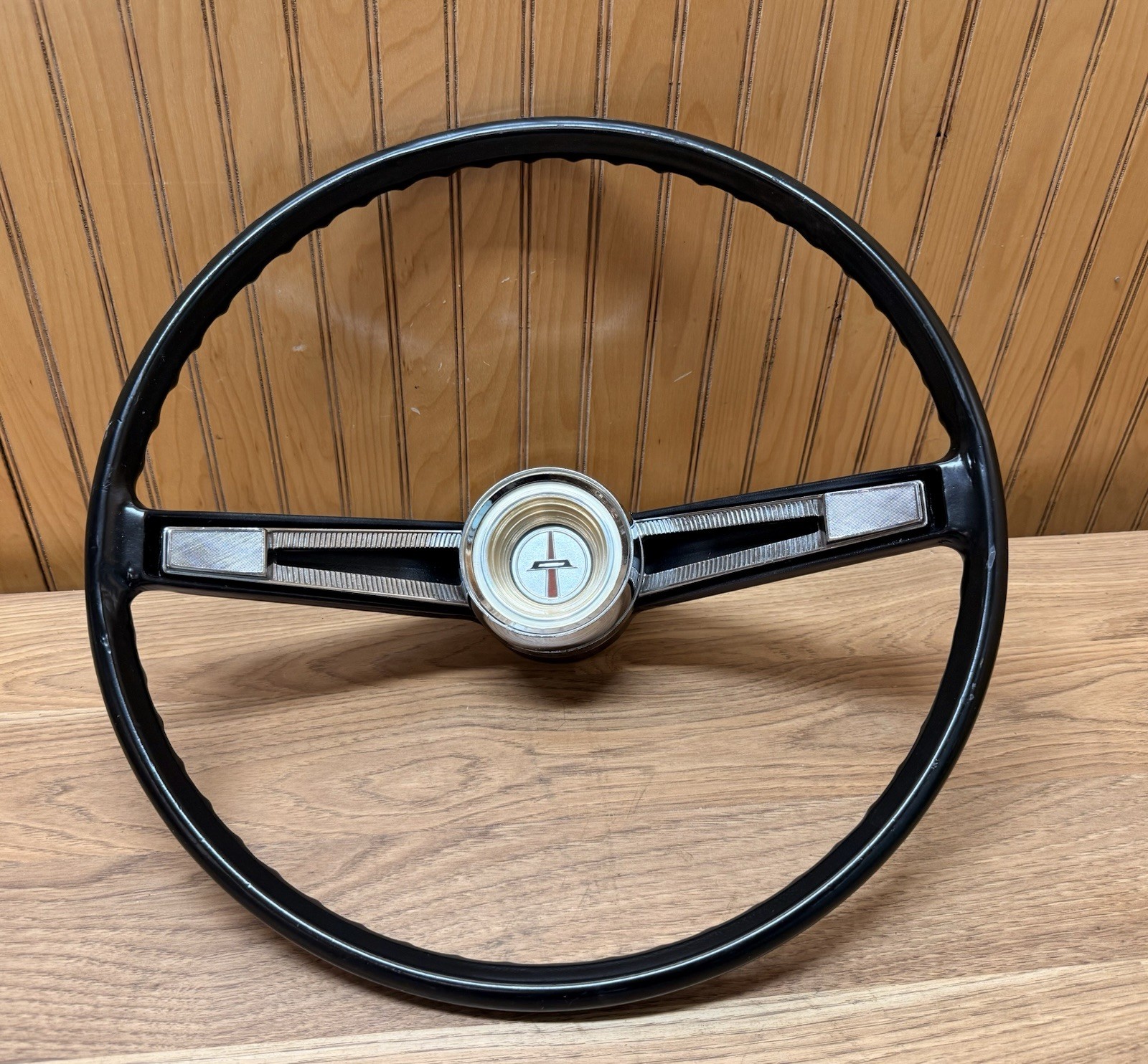 Vintage 1960’s Chevrolet Belair Steering Wheel w/horn button Nice Chrome