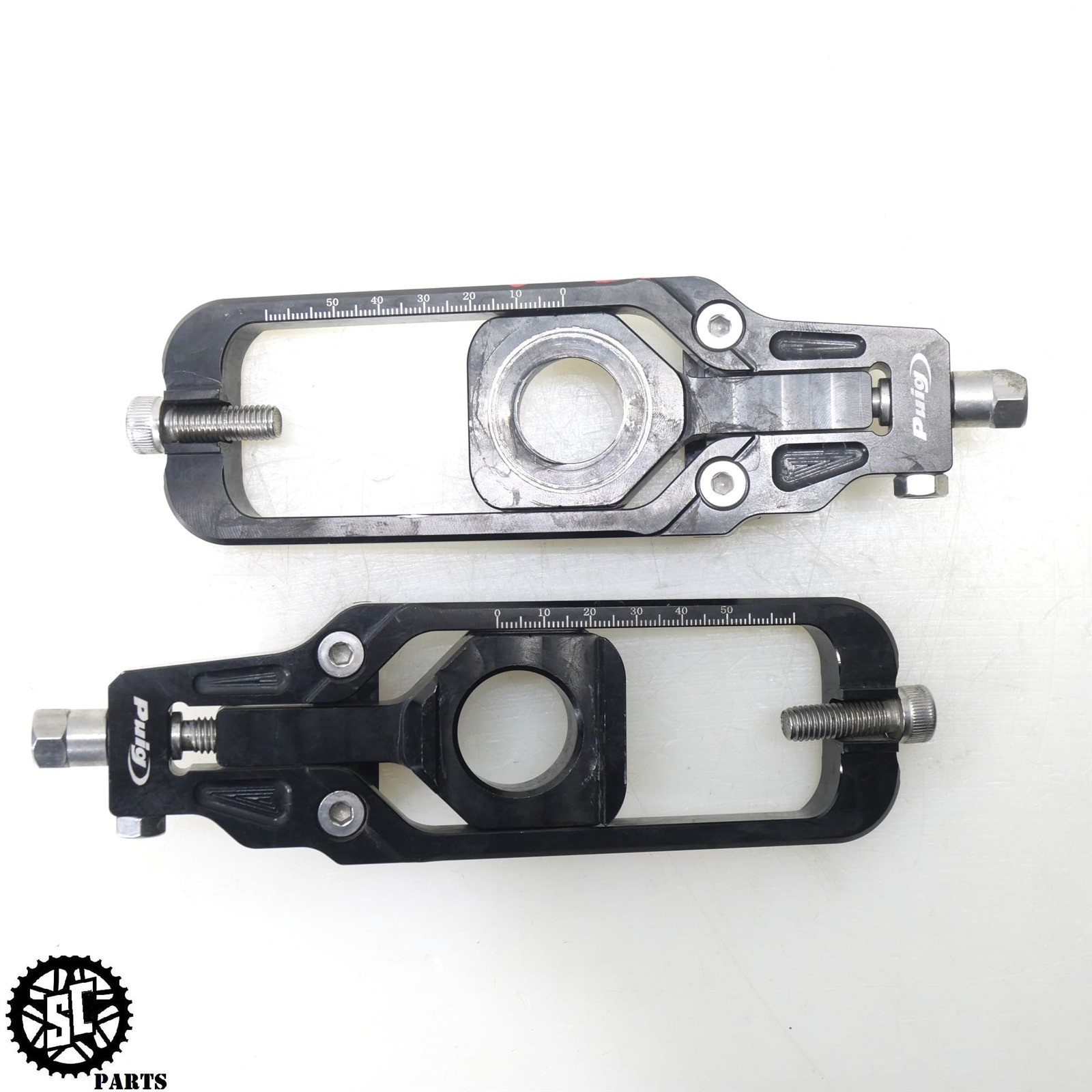 2011-2013 SUZUKI GSXR600 PUIG CHAIN TENSIONER BLACK 2011-2013 SUZUKI GSXR600 PUIG CHAIN TENSIONER BLACK