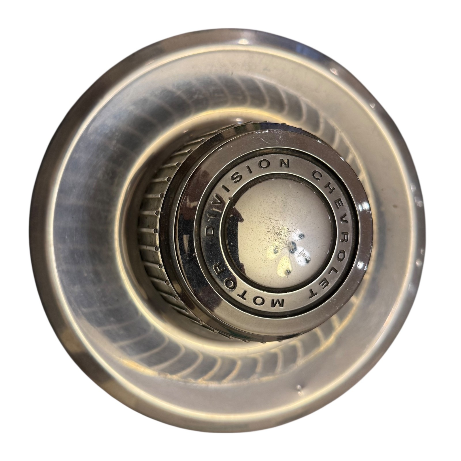 VTG 1968-1982 Chevrolet Div. Camaro Corvette Hubcap 3925805