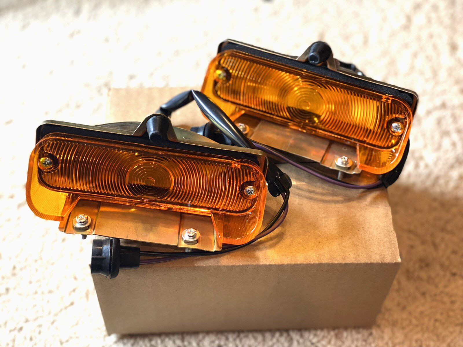 1965 CHEVELLE MALIBU EL CAMINO Parking Light Lamp Assembly Amber PAIR LH RH 1965 CHEVELLE MALIBU EL CAMINO Parking Light Lamp Assembly Amber PAIR LH RH