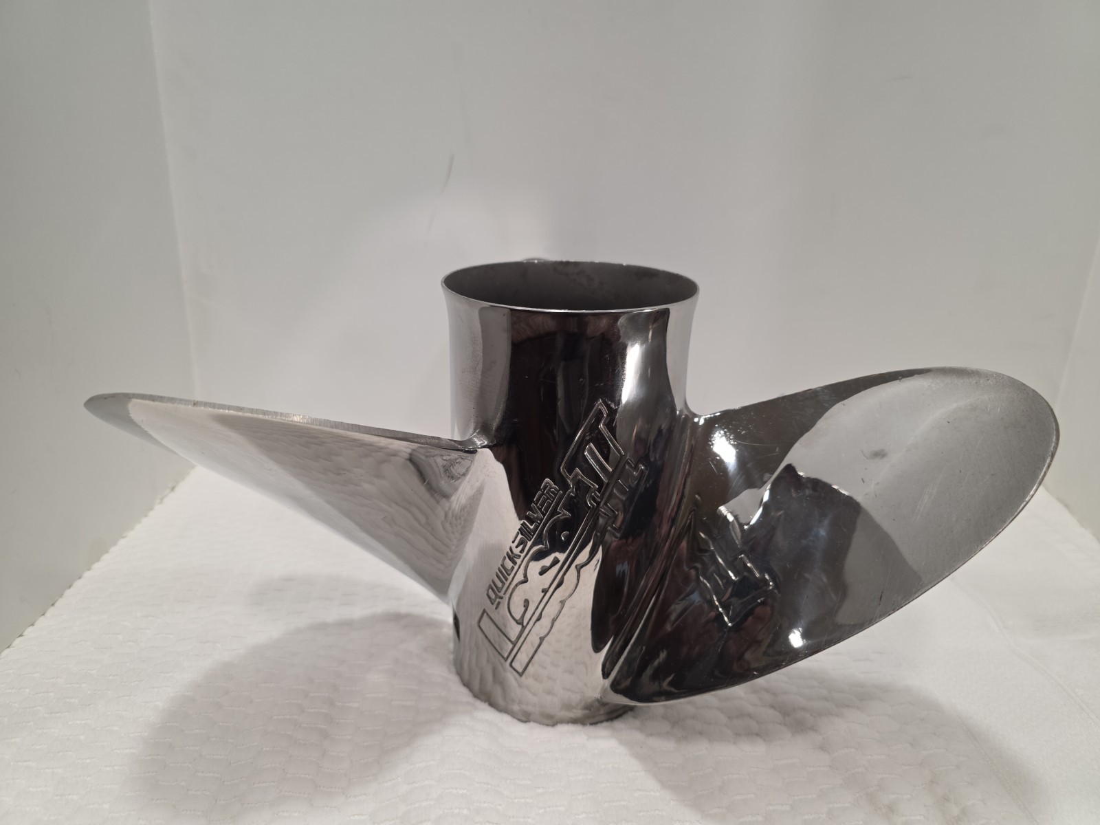 Mercury Quicksilver Lazer II Stainless Propeller 48-16994-24 Right Hand Rotation