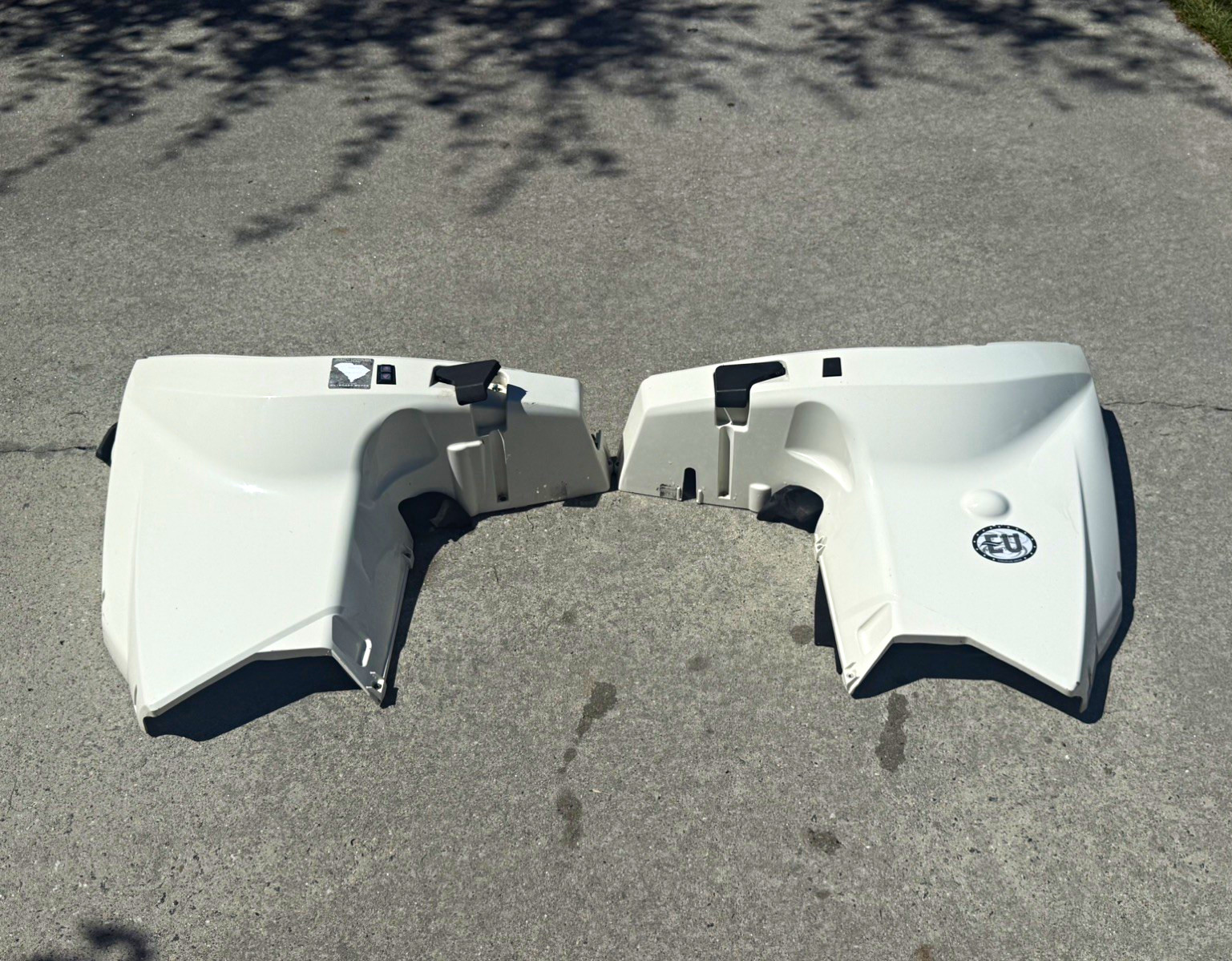 Evinrude E-TEC 115 HP Lower Engine Cowling Set Port & Starboard White OEM