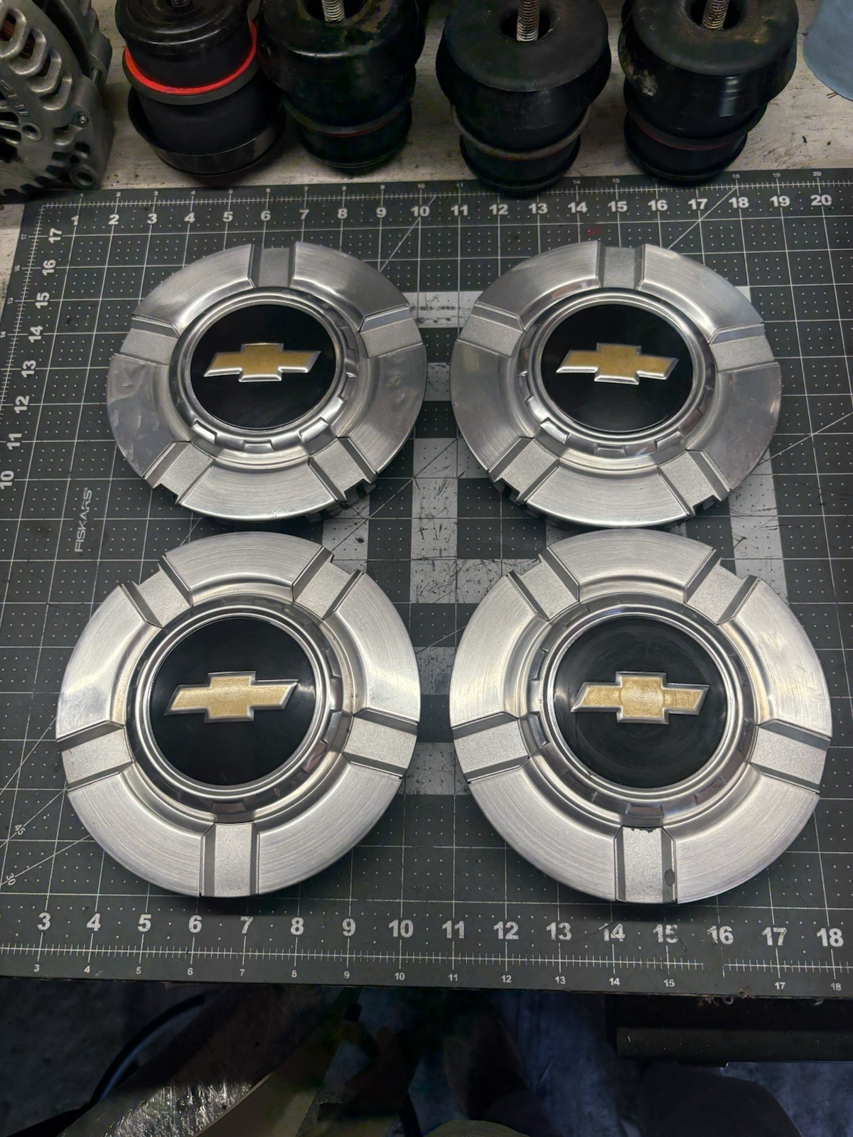 4pc 2007-2013 NEW Silverado, 1500 Tahoe Chevrolet Wheel Center hub Caps 9595989 4pc 2007-2013 NEW Silverado, 1500 Tahoe Chevrolet Wheel Center hub Caps 9595989