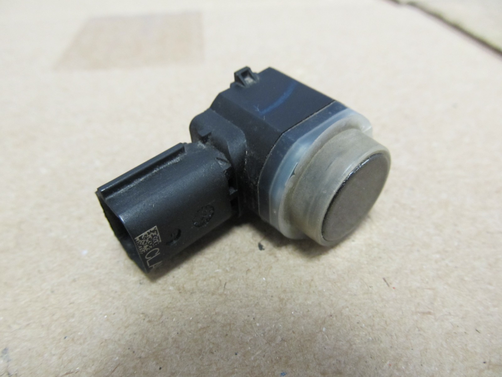 Chrysler JEEP DODGE REAR BUMPER PARKING SENSOR OEM 5MK60TRMAC(Used) Chrysler JEEP DODGE REAR BUMPER PARKING SENSOR OEM 5MK60TRMAC(Used)