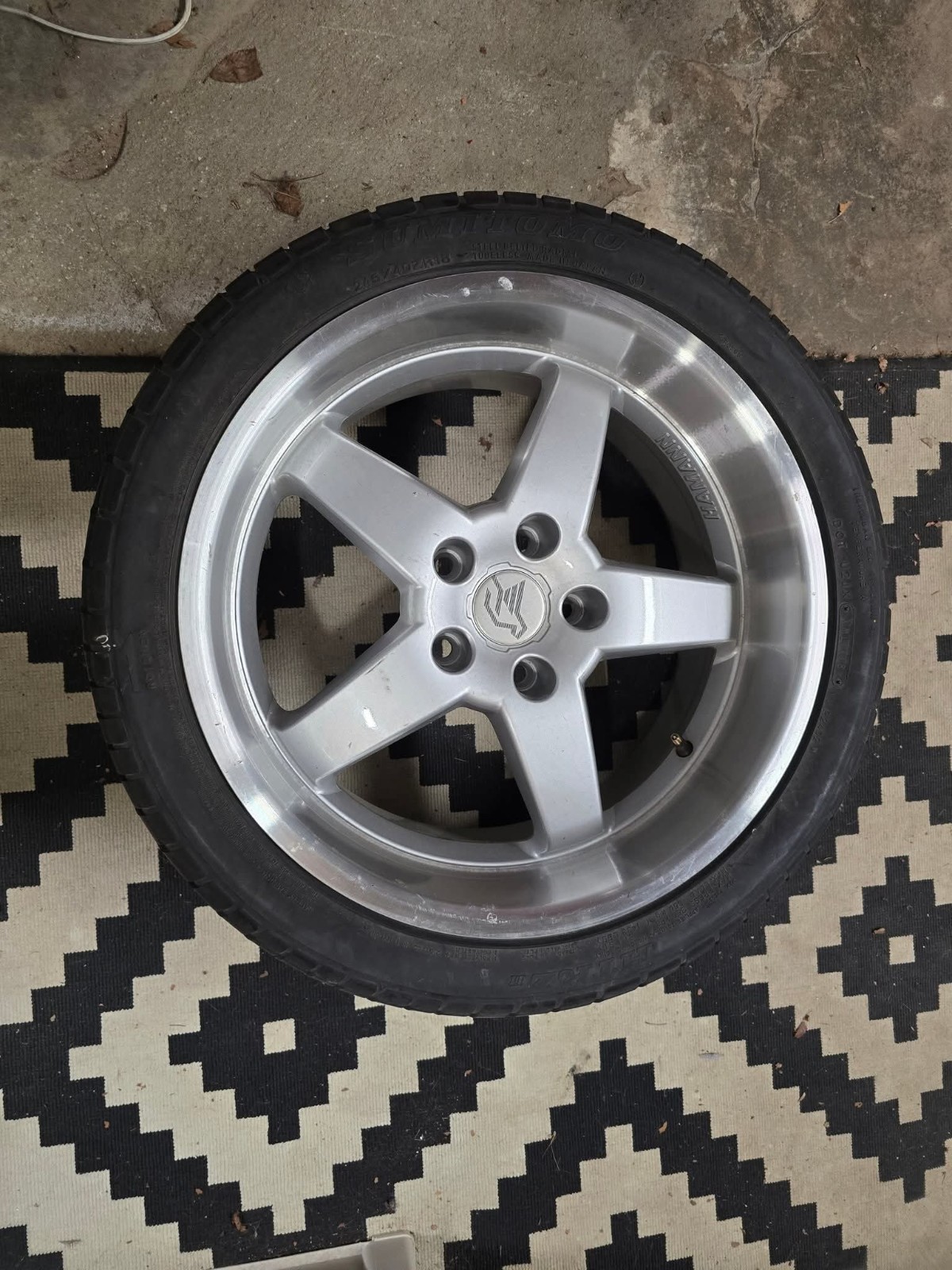 Hamann HM2 18 X 8.5 et 13 5x120 Hamann HM2 18 X 8.5 et 13 5x120