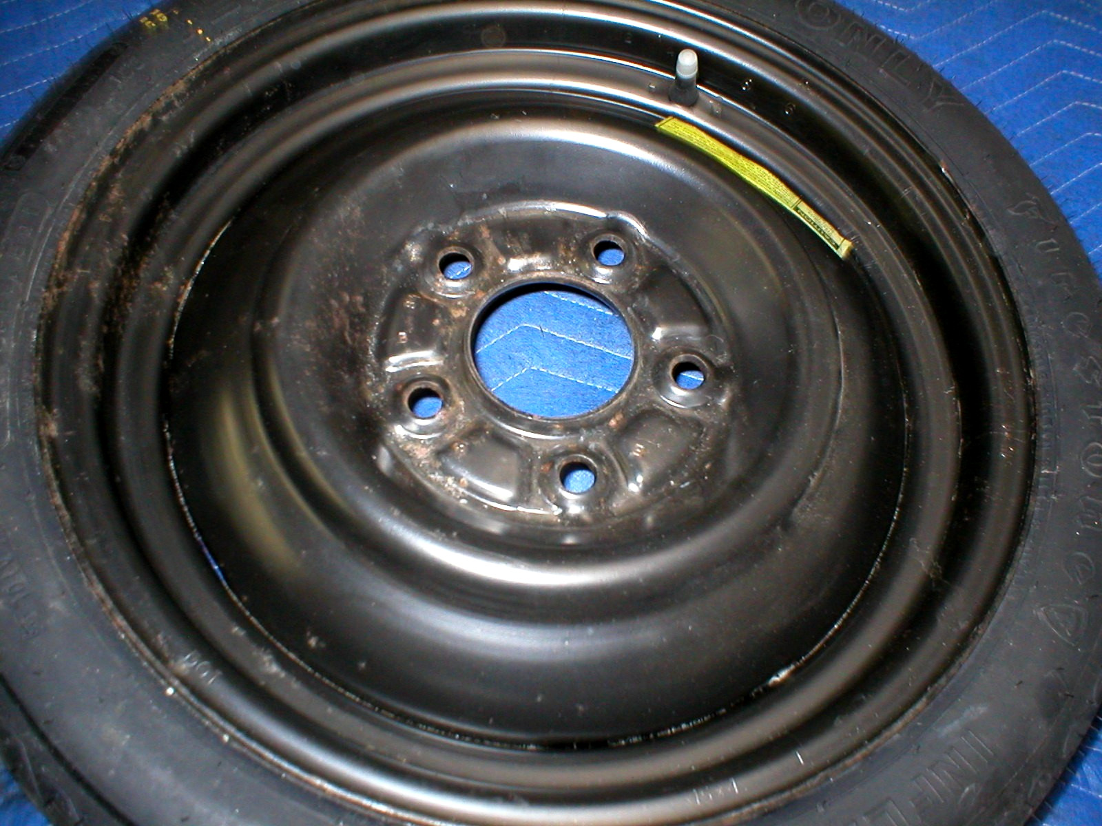 1982-92 CAMARO FIREBIRD GM ORIGINAL SPARE TIRE SPACE SAVER 15 FIRESTONE DONUT 1982-92 CAMARO FIREBIRD GM ORIGINAL SPARE TIRE SPACE SAVER 15 FIRESTONE DONUT