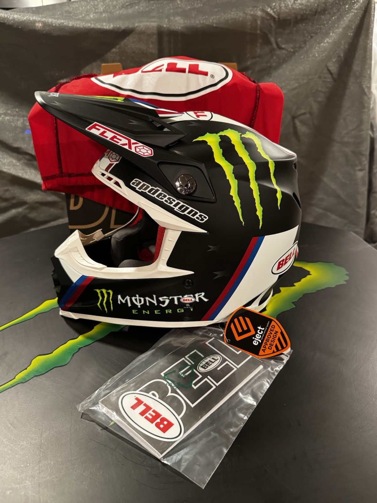Bell Moto 9S Flex Eli Tomac Monster EnergyHelmet Size XL Bell Moto 9S Flex Eli Tomac Monster EnergyHelmet Size XL