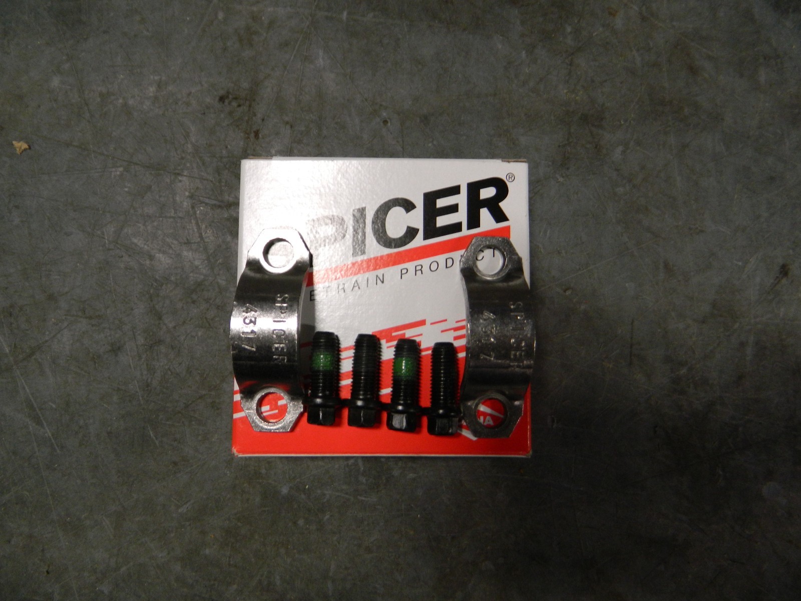 Dana Spicer 3-70-28X Strap Kit 1350/1410 Series Yoke U-joint Kit Universal Joint Dana Spicer 3-70-28X Strap Kit 1350/1410 Series Yoke U-joint Kit Universal Joint