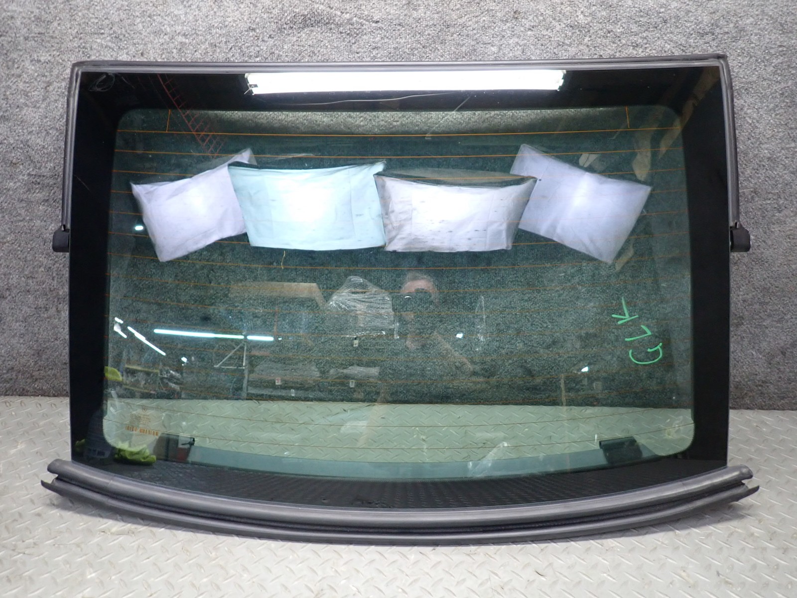 2012-2020 MERCEDES R172 SLK SLC REAR BACK WINDSHIELD WINDOW GLASS