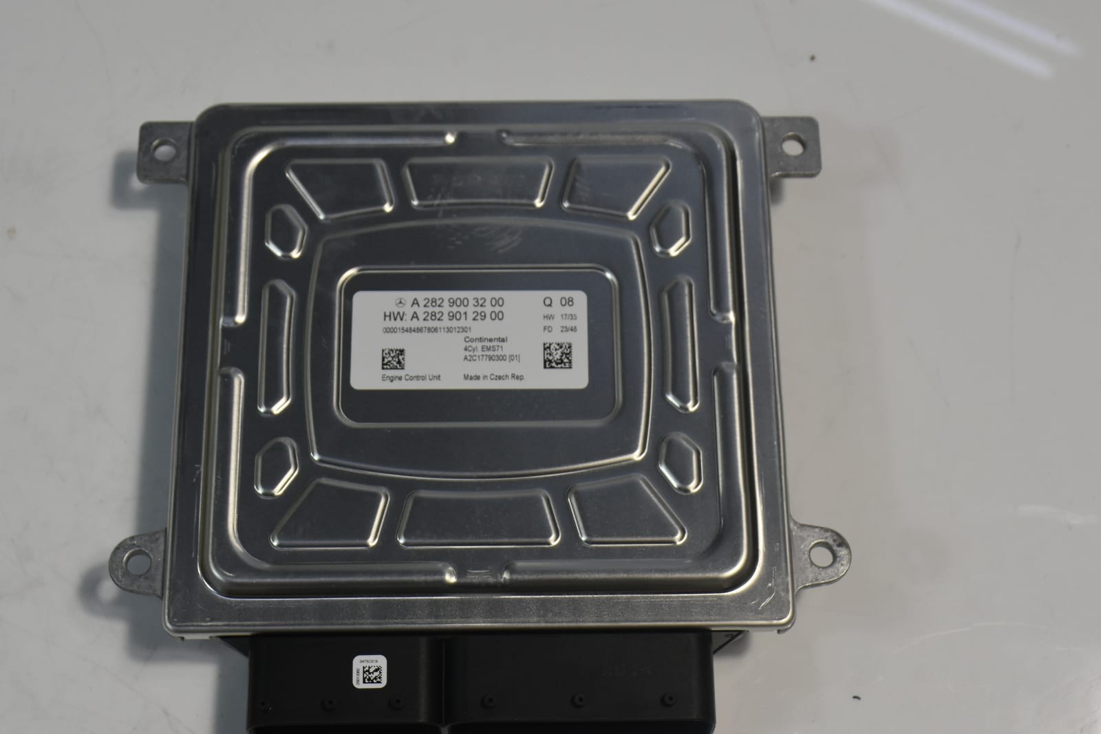 CONTINENTAL Mercedes-Benz A-Class Engine Control Unit A2829003200 CONTINENTAL Mercedes-Benz A-Class Engine Control Unit A2829003200
