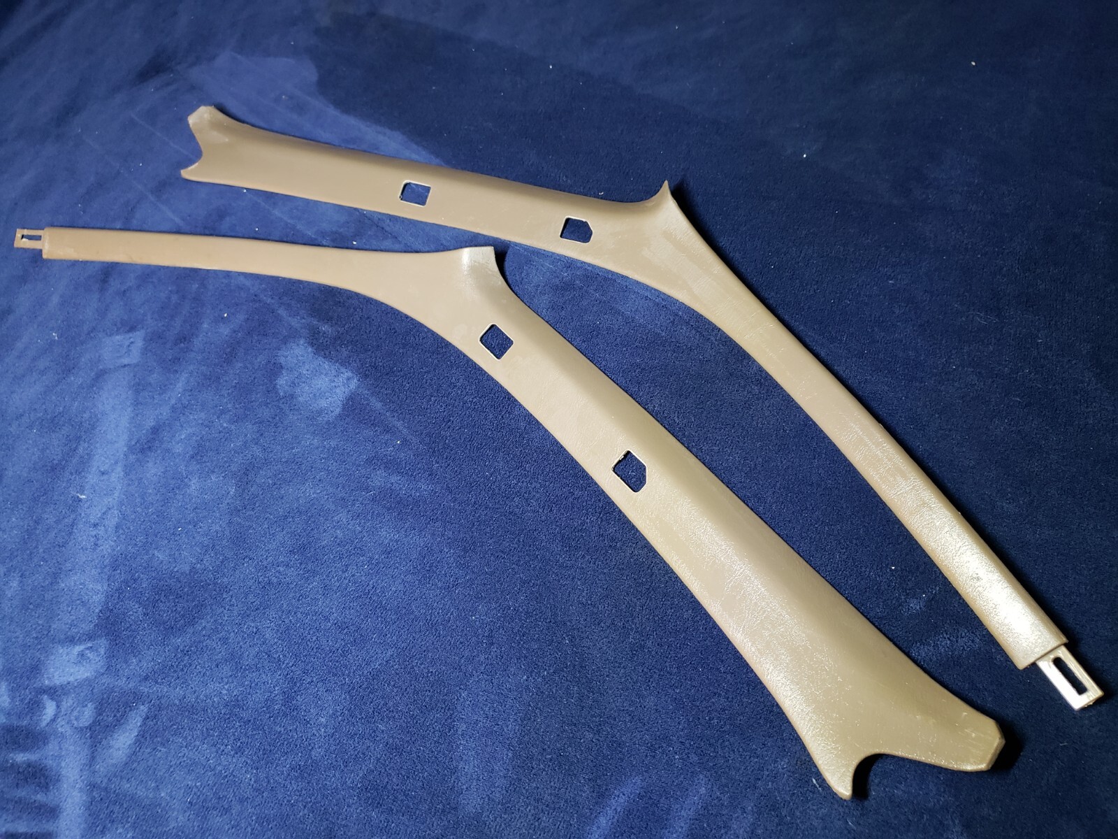 95-00 Toyota Tacoma Windshield A Pillar Cover Trim Side Moulding Set BROWN OAK 95-00 Toyota Tacoma Windshield A Pillar Cover Trim Side Moulding Set BROWN OAK
