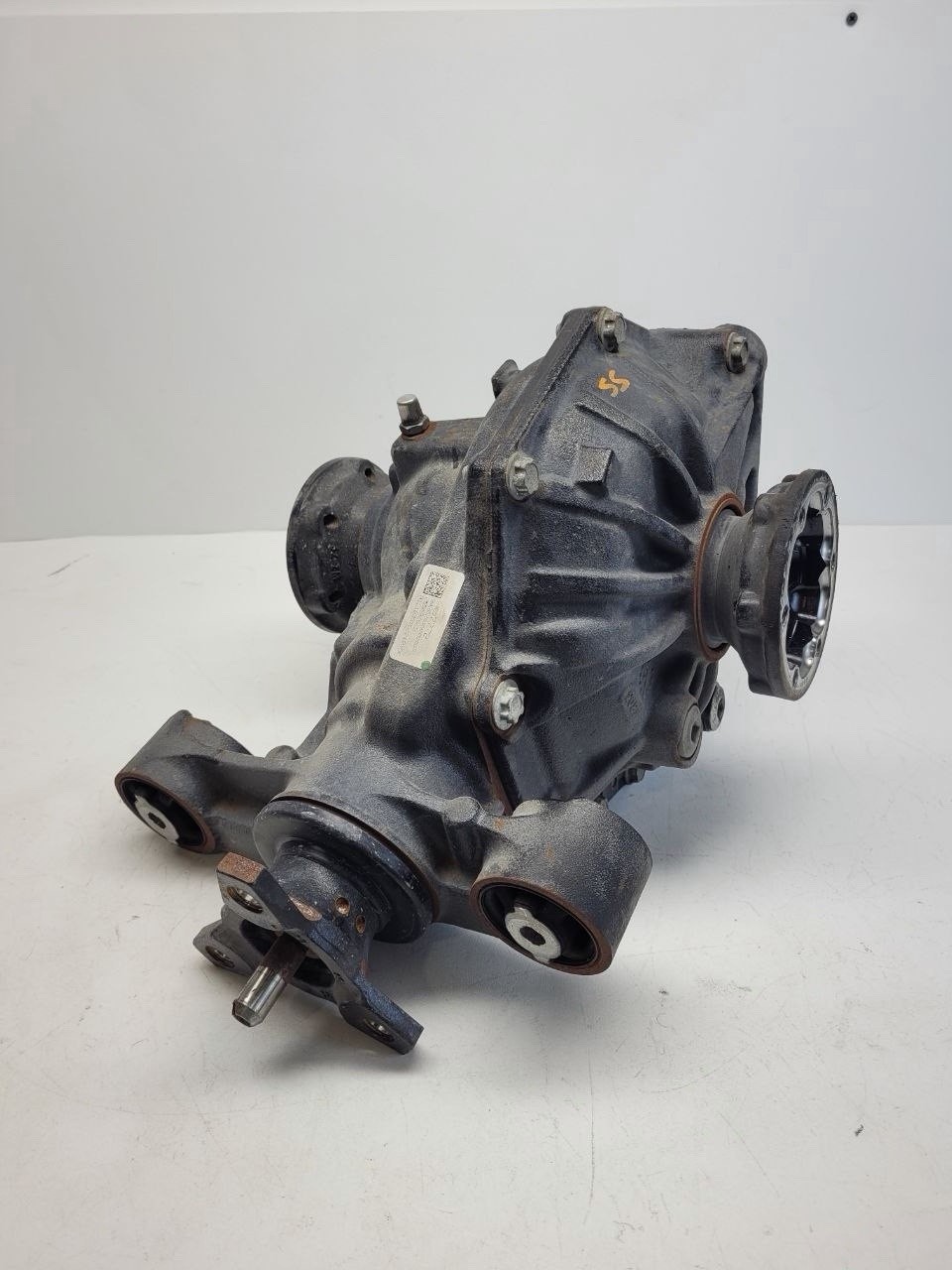 16-24 CHEVROLET CAMARO SS LT1 REAR AXLE DIFFERENTIAL CARRIER OEM 84637772