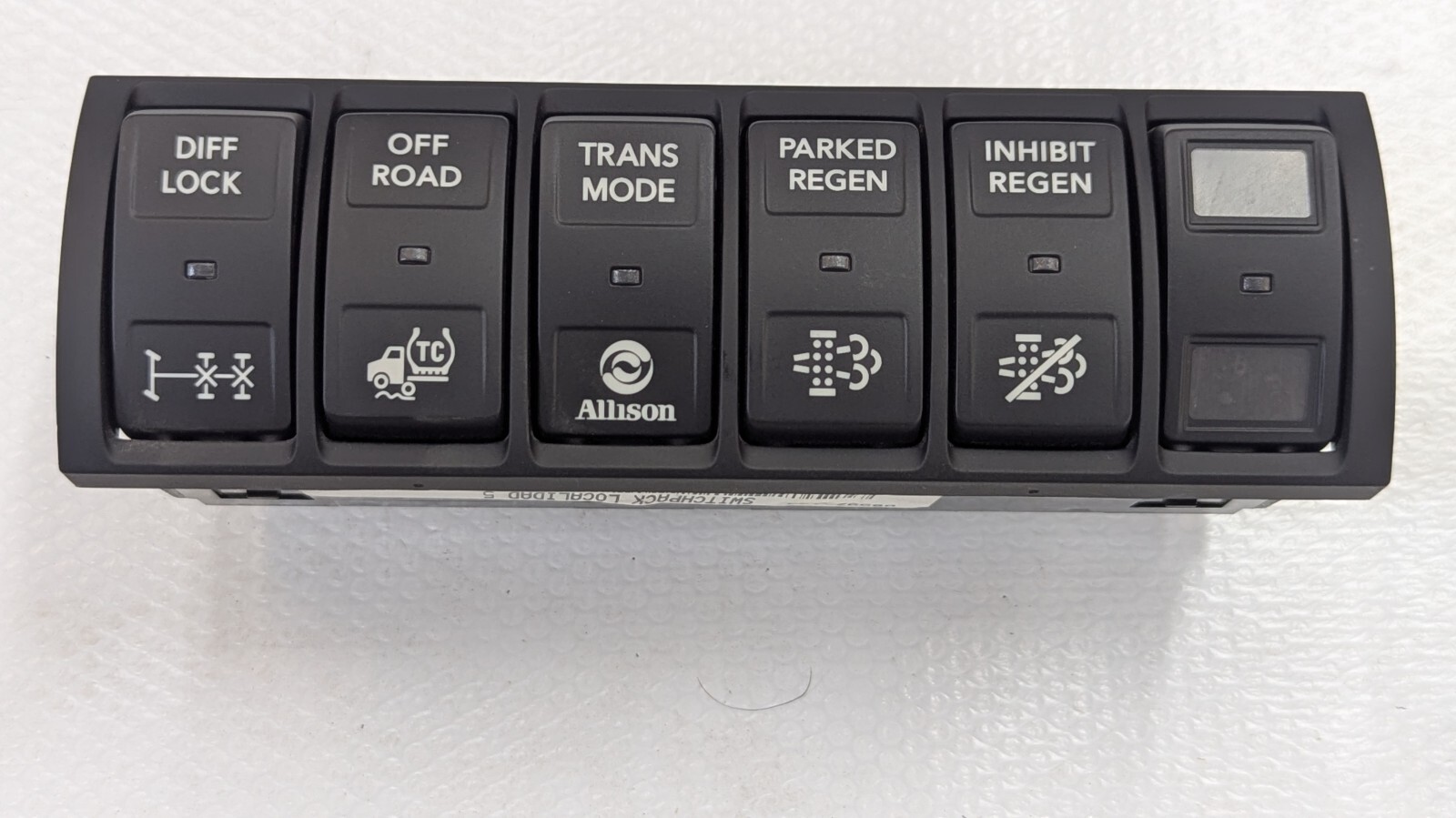 4057689C4 International LT HX 6 Pack Rocker Switch Panel Multiplex DIN New T/O