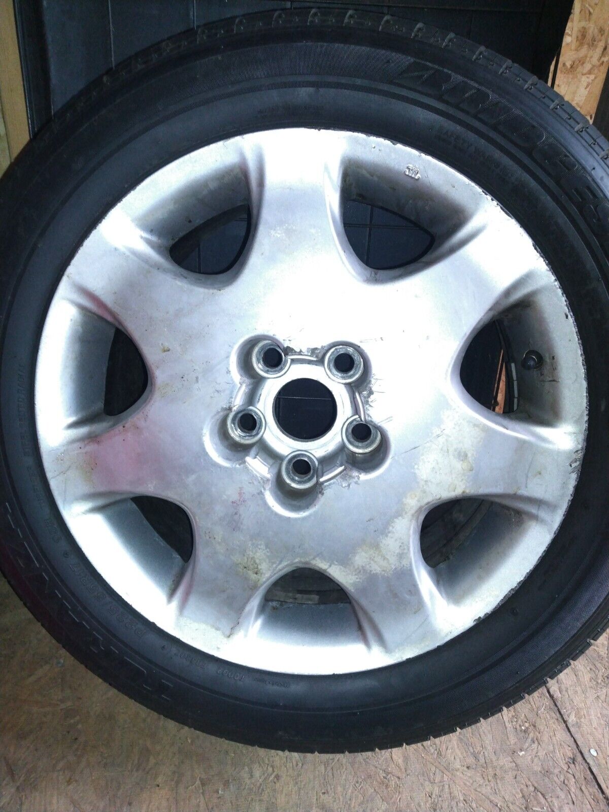 2001 Lexus is430 rim w/NEW TIRE included  