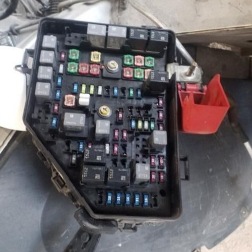 2007-2008 GMC Acadia Engine Fuse Box Assembly OEM