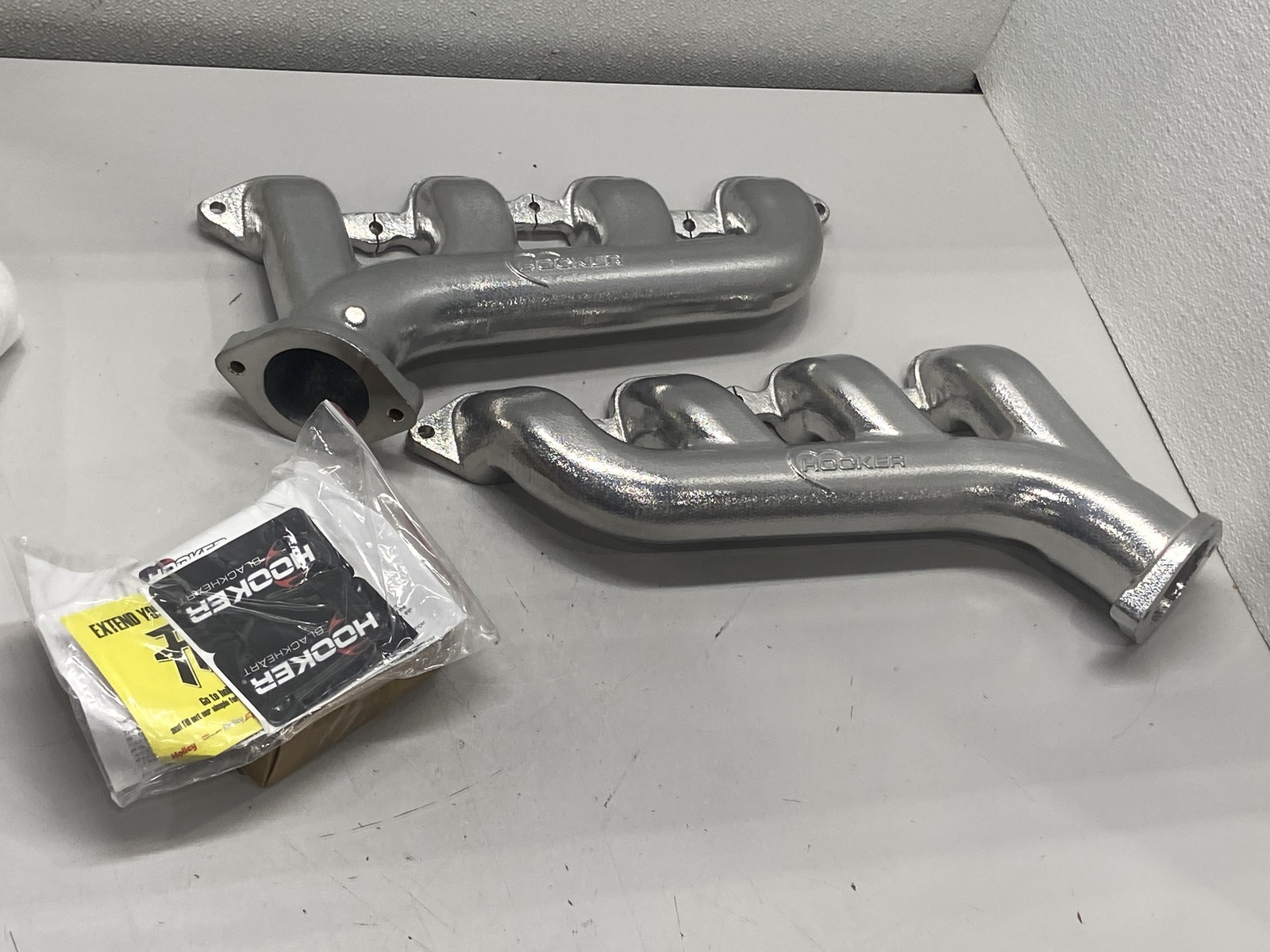 Hooker Blackheart LT Swap Exhaust Manifolds Silver Ceramic Cast Iron BHS517
