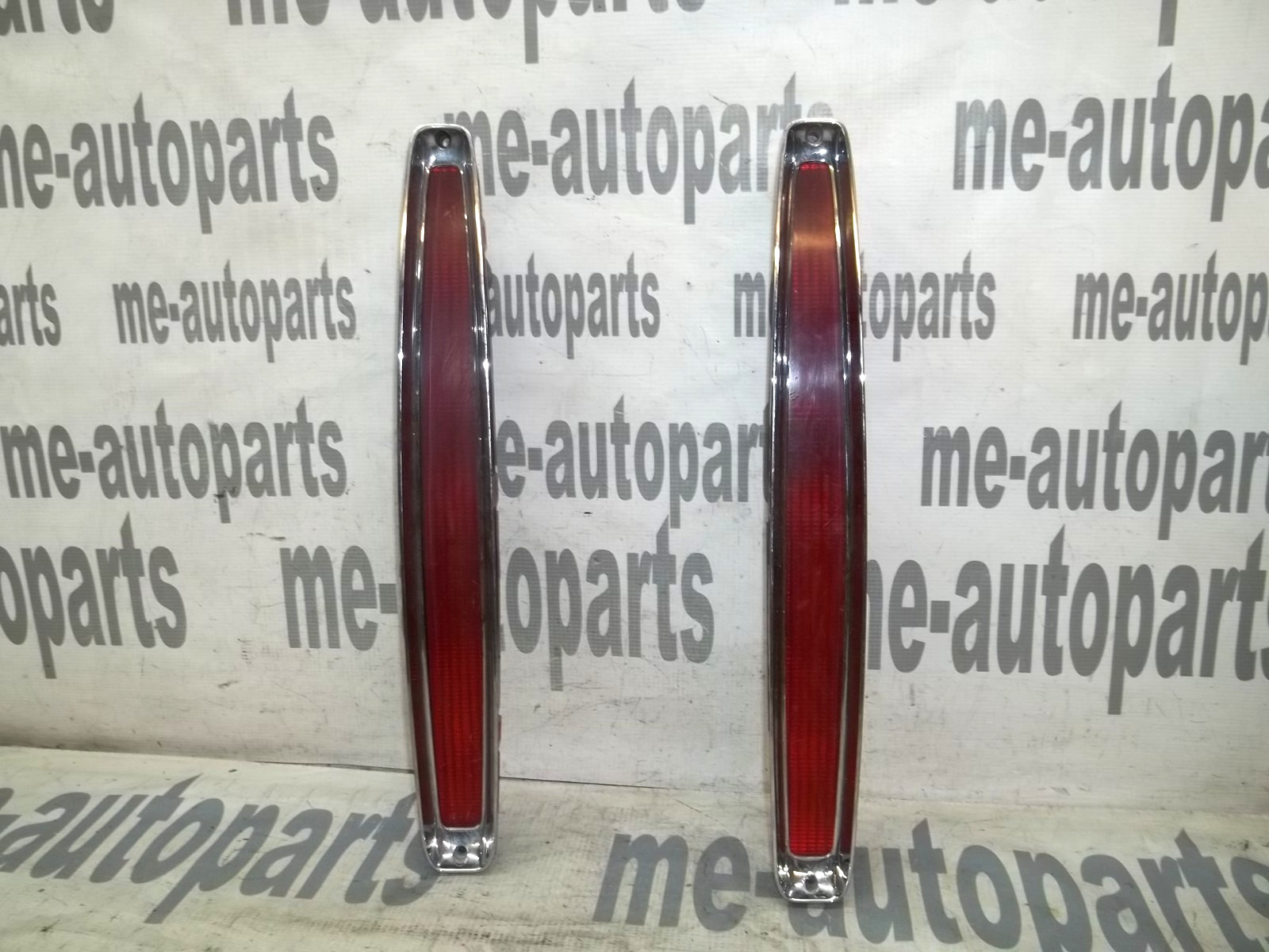 89-93 Cadillac Deville Fleetwood Right & Left Taillight Brake Lamp UNIVERSAL ?