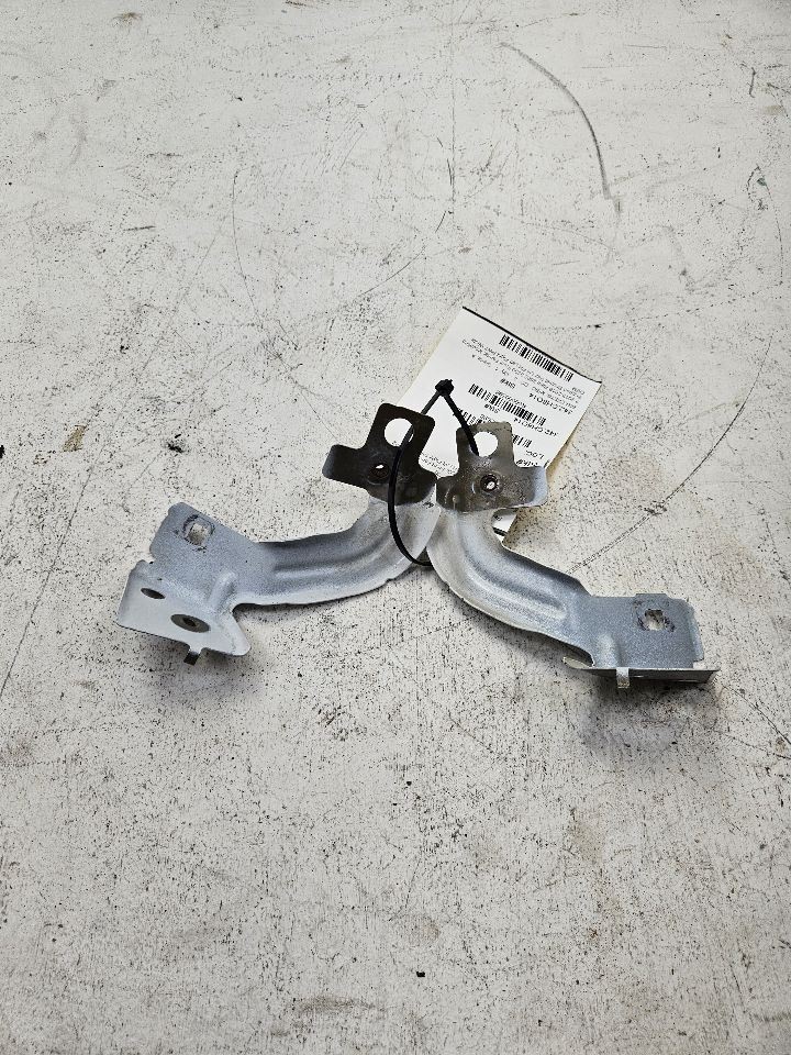 2013-18 RAM 2500 3500 Front Fender Support Bracket Pair LH RH OEM 342.CH8O14