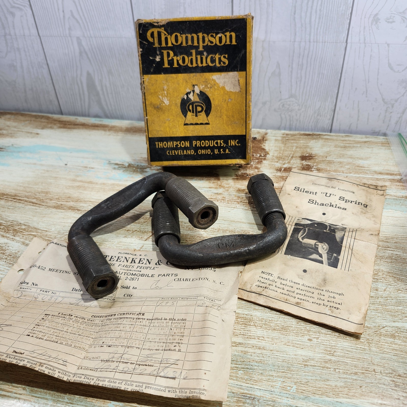 Vintage Thompson Silent U Spring Shackles Sales Receipt Box Directions 1943 Vintage Thompson Silent U Spring Shackles Sales Receipt Box Directions 1943