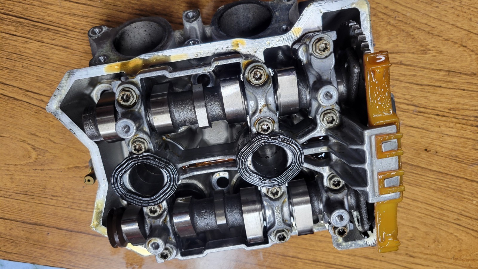 Ski-Doo 600 ACE Complete Cylinder Head 420623807 Cams Valves Valve Cover Rotax