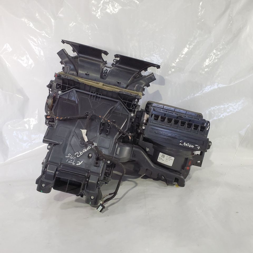 2018 2024 Chevrolet Equinox OEM AC Heater Core Evaporator Housing Case Blower