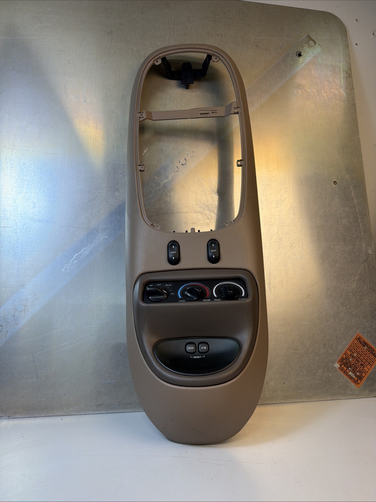 97 - 02 FORD EXPEDITION OVERHEAD CONSOLE REAR CLIMATE MAP LIGHTS TAN/BROWN OEM