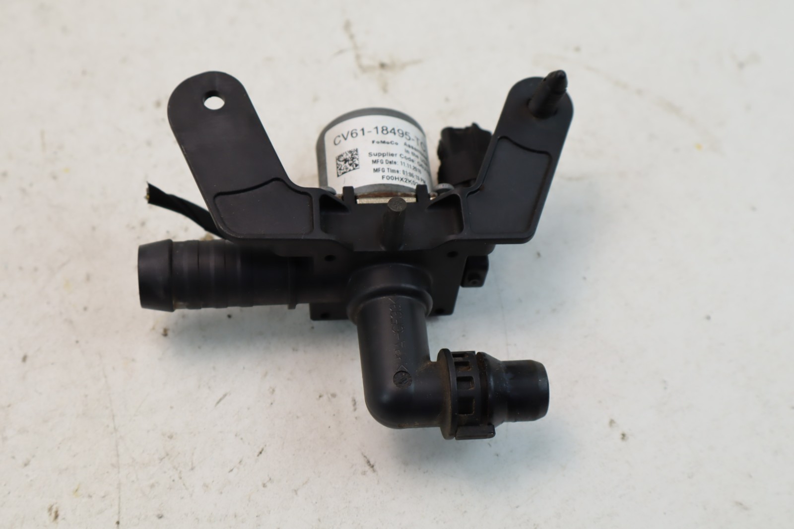 2015-2019 Ford Escape Electric Heater Control Valve CV61-18495-TB OEM