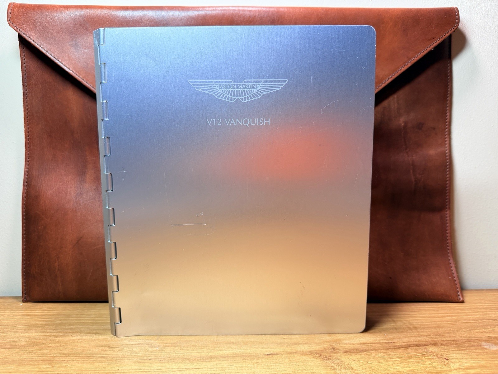2003 2002 ASTON MARTIN VANQUISH OWNERS MANUAL COUPE 460hp 5.9L V12 VANQUISH