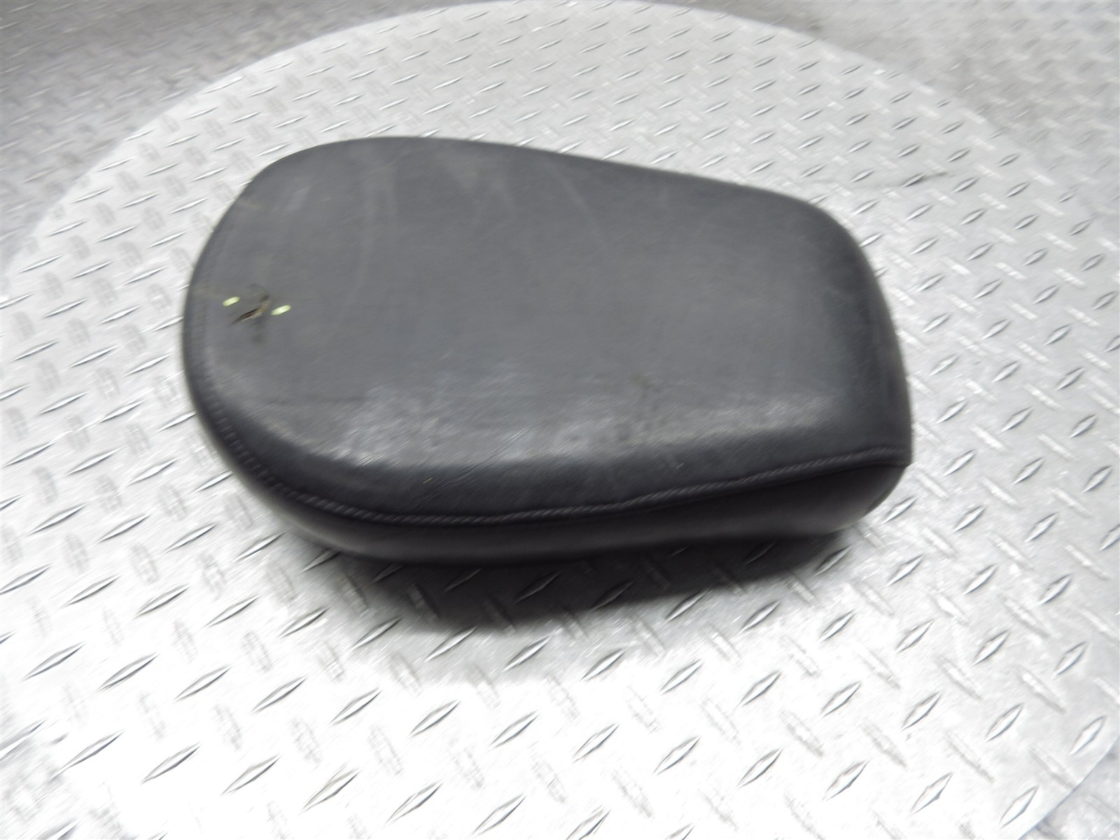 2006 04-16 Yamaha VSTAR 650 XVS650 Rear Seat Back Passenger Pillion Cushion Pad