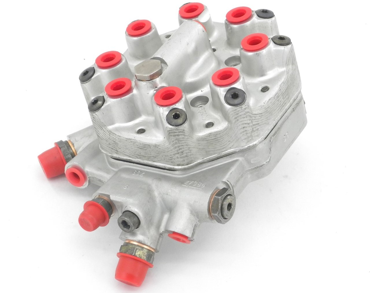 Remanufactured Bosch Fuel Distributor for 81-85 Mercedes 380SL 500SEC 0438100088