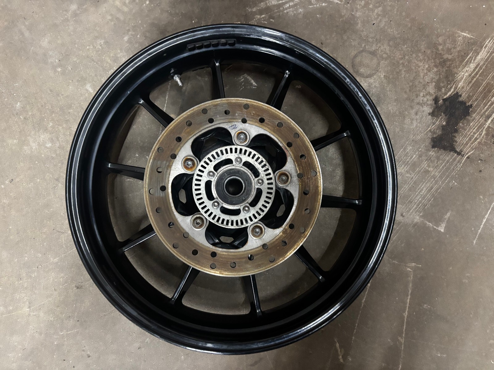 2019 Indian FTR1200 FTR 1200 2020  Rear back Rim Wheel oem STRAIGHT