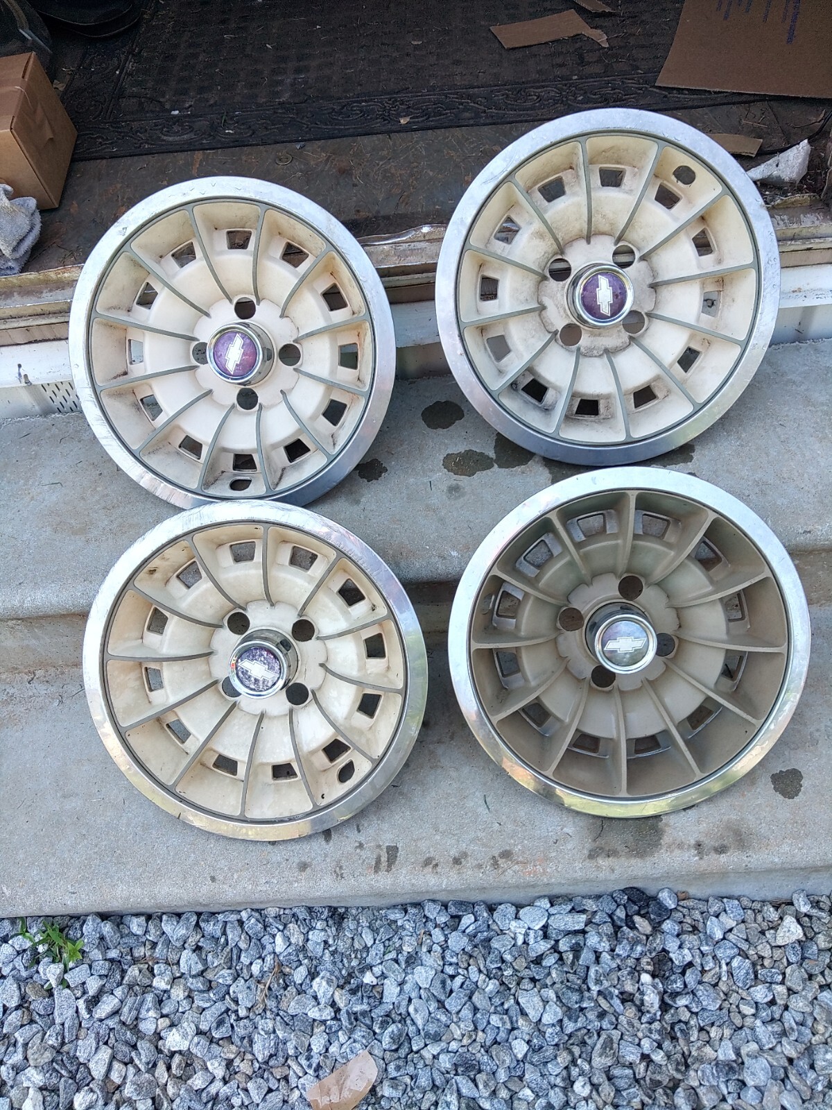 Set Of Four 1975 76 78 79 80 Chevrolet Monza 12 slot Hubcaps Wheel Covers 13\