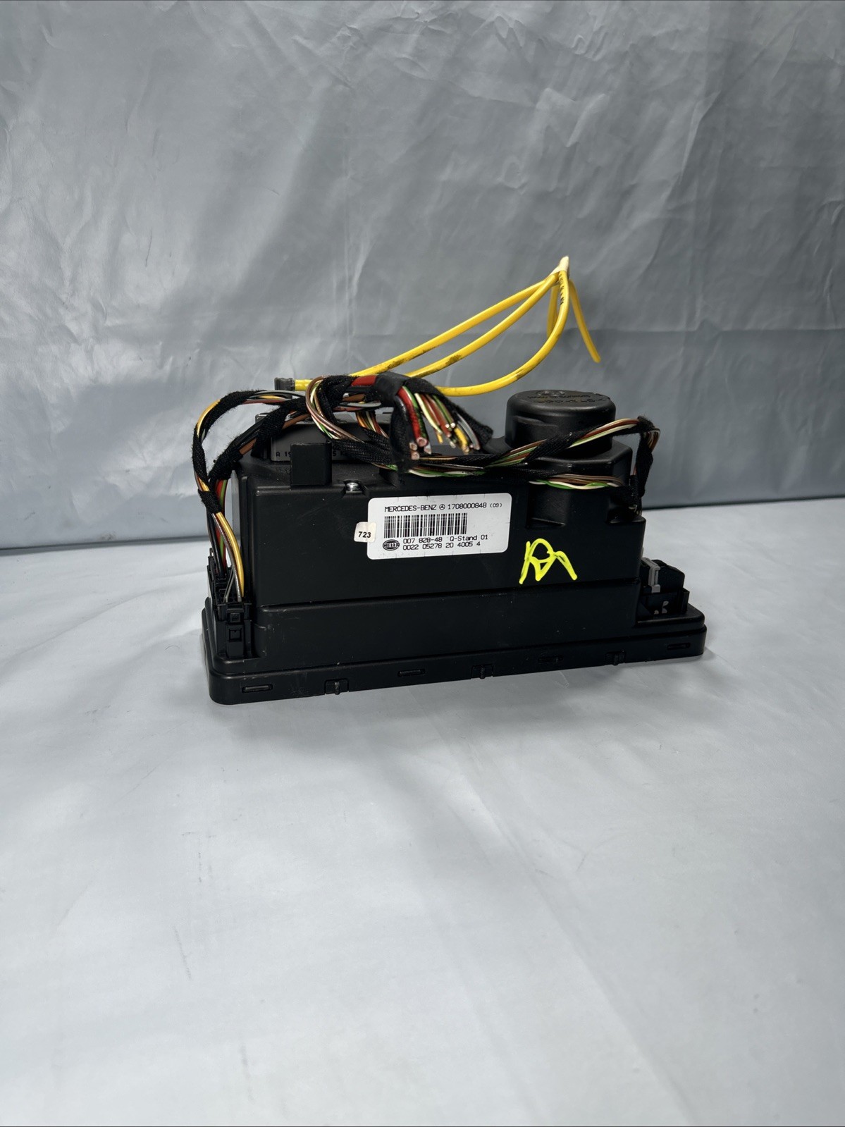 97-04 Mercedes SLK 04-08 Crossfire Central Door Lock Vacuum Pump 1708000848 . 97-04 Mercedes SLK 04-08 Crossfire Central Door Lock Vacuum Pump 1708000848 .