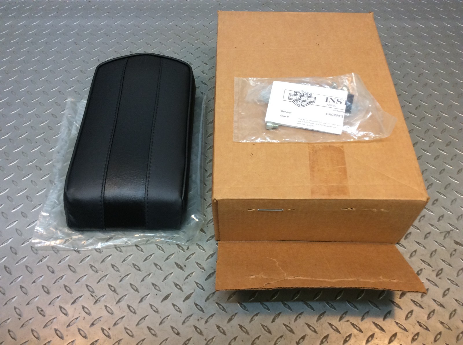 87-94 Harley Davidson Low Rider FXRL FXR Tall Sissy Bar Backrest Pad 52546-87