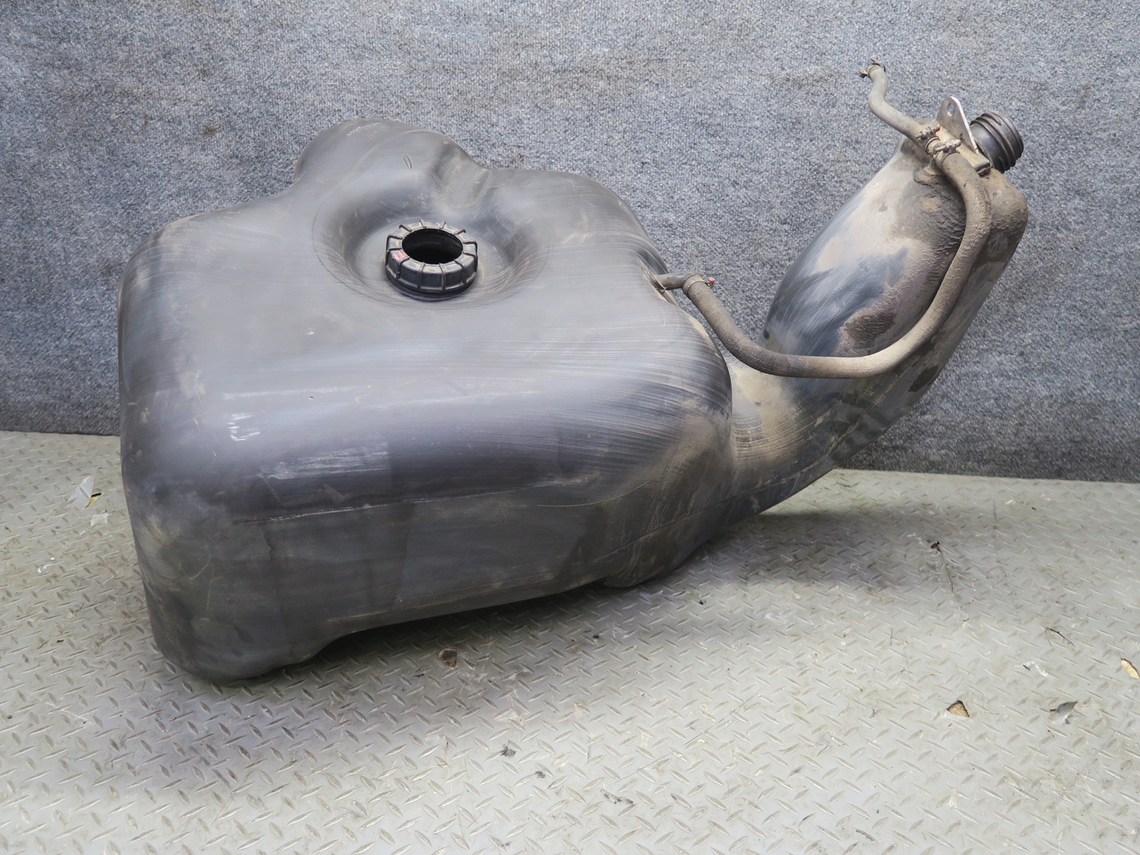 1984-1995 PORSCHE 928 FUEL TANK UNIT 59K MILES 92820100306