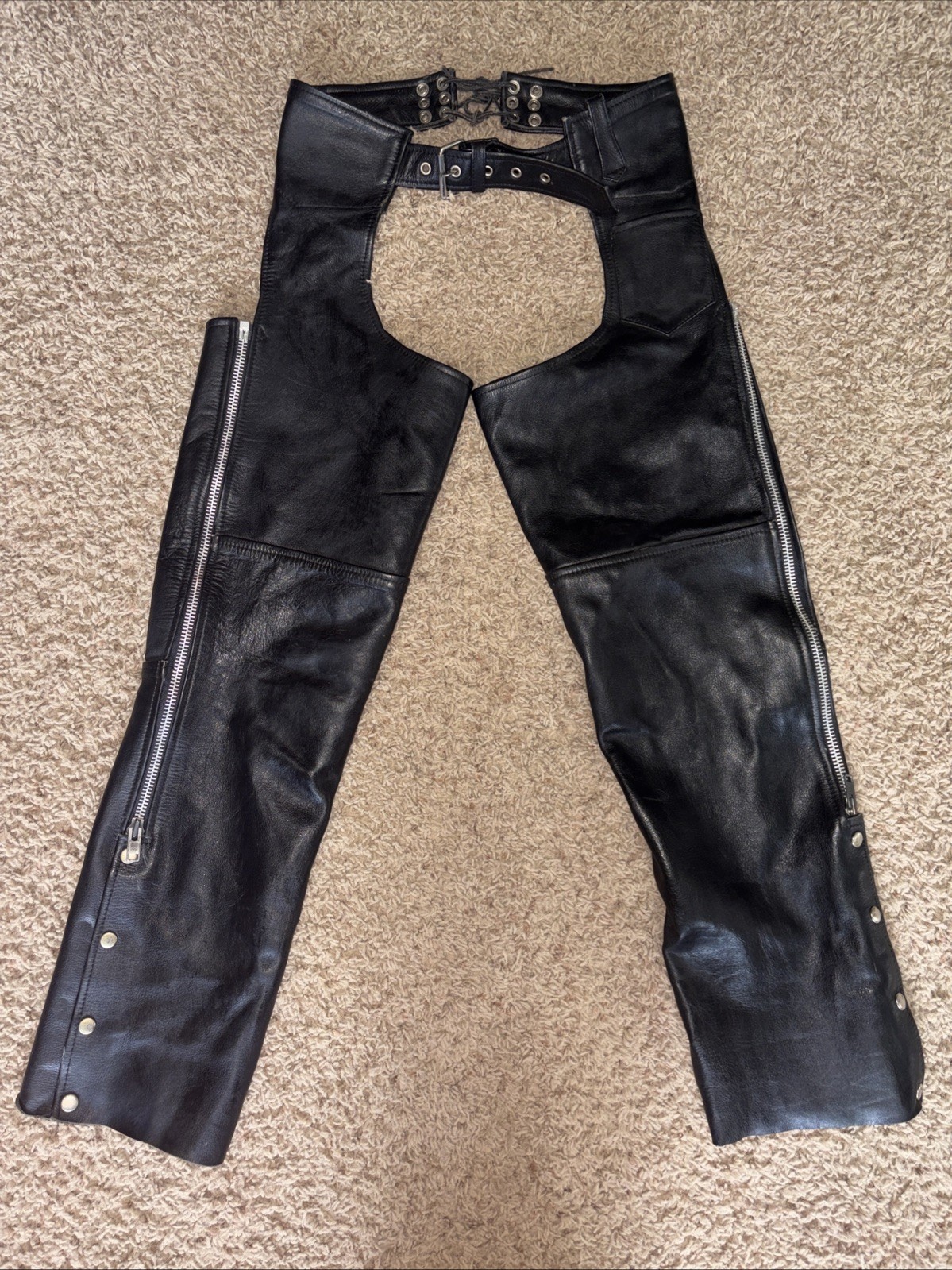 Men\'s S First Genuine Leather Motorcycle Riding Chaps with Phone Pocket Men\'s S First Genuine Leather Motorcycle Riding Chaps with Phone Pocket