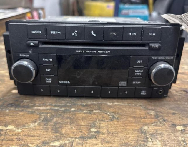 2012-2017 Jeep Patriot AM-FM-CD-MP3 Player Satellite Radio Receiver ID RES Used