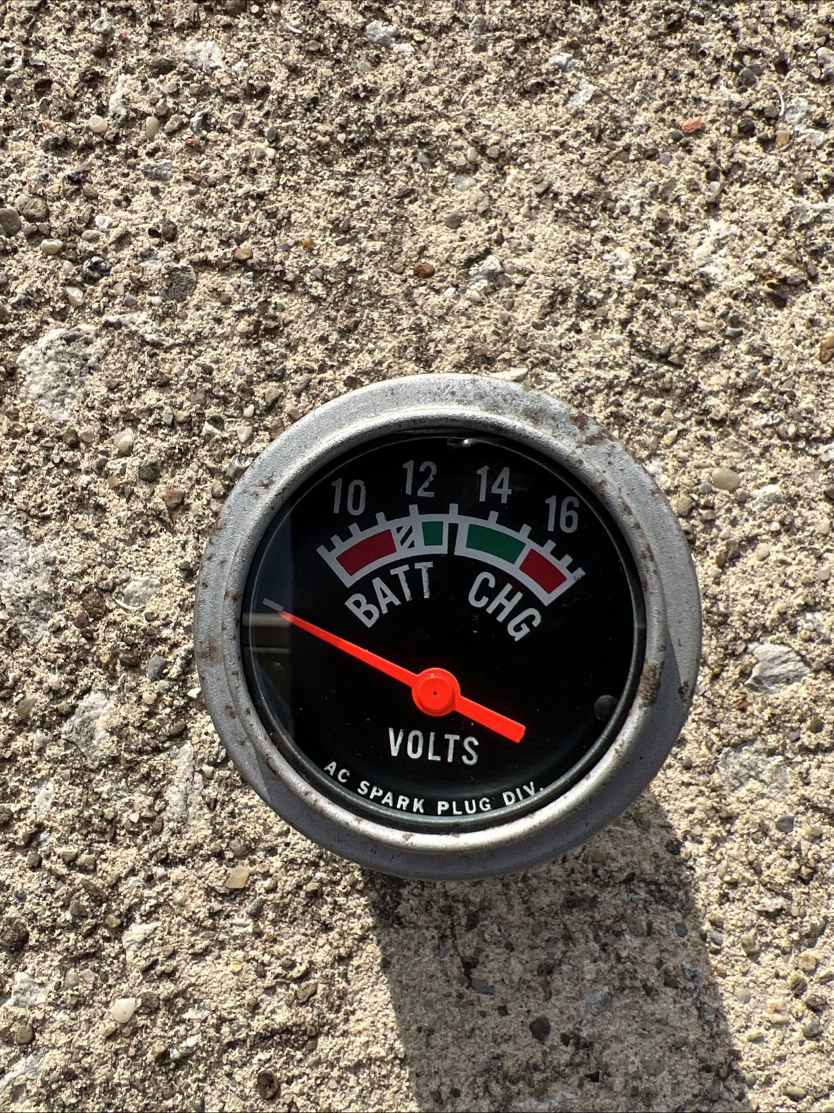 AC VOLTMETER GAUGE BATTERY CHARGE VOLTS 6474021 USA NEW NOS VINTAGE RAD-SALES